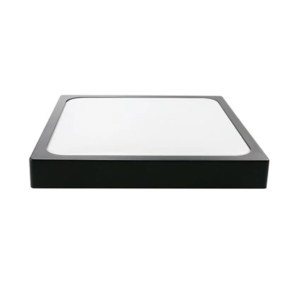 LED lučka za strop v sobi